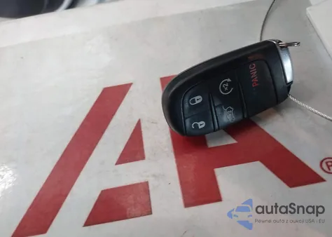 2016 Jeep Grand Cherokee Summit из США, поврежденный, VIN 1C4RJFJM6GC316455